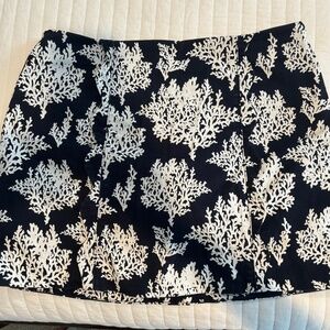 crown & ivy navy and white skort